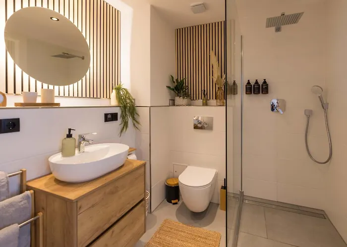 Essenzapartment Hof, 24h Checkin, Parkplatz, Wlan300mbit Hof (Bavaria)