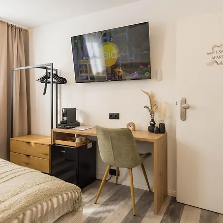 Essenzapartment Hof, 24h Checkin, Parkplatz, Wlan300mbit 아파트 *