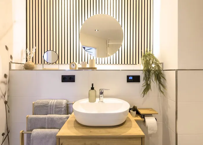 Essenzapartment Hof, 24h Checkin, Parkplatz, Wlan300mbit Hof (Bavaria)